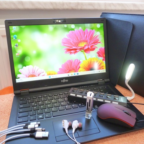 Fujitsu e549 pollici - e549, fullhd
